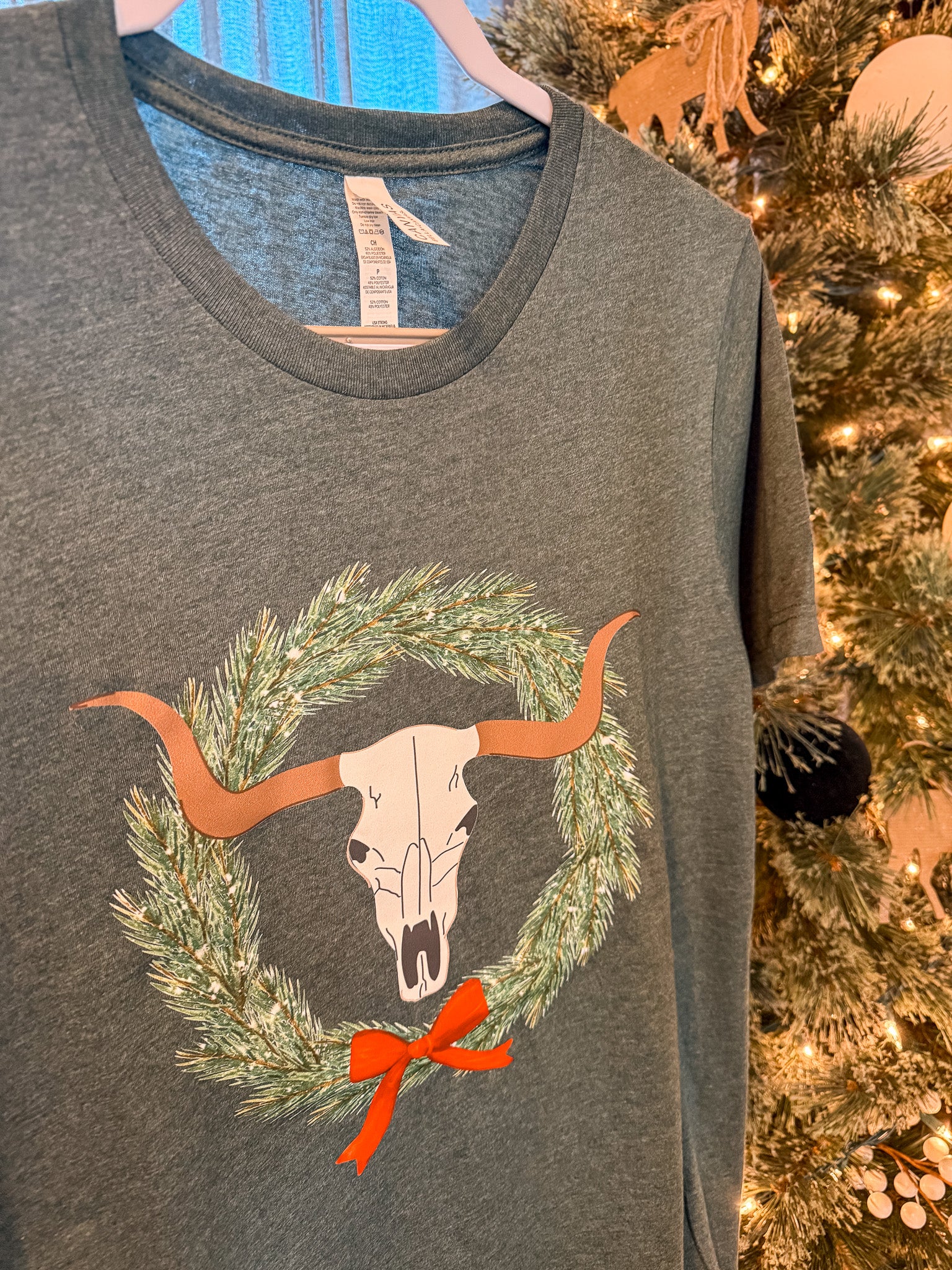 Christmas Wreath Longhorn Tee